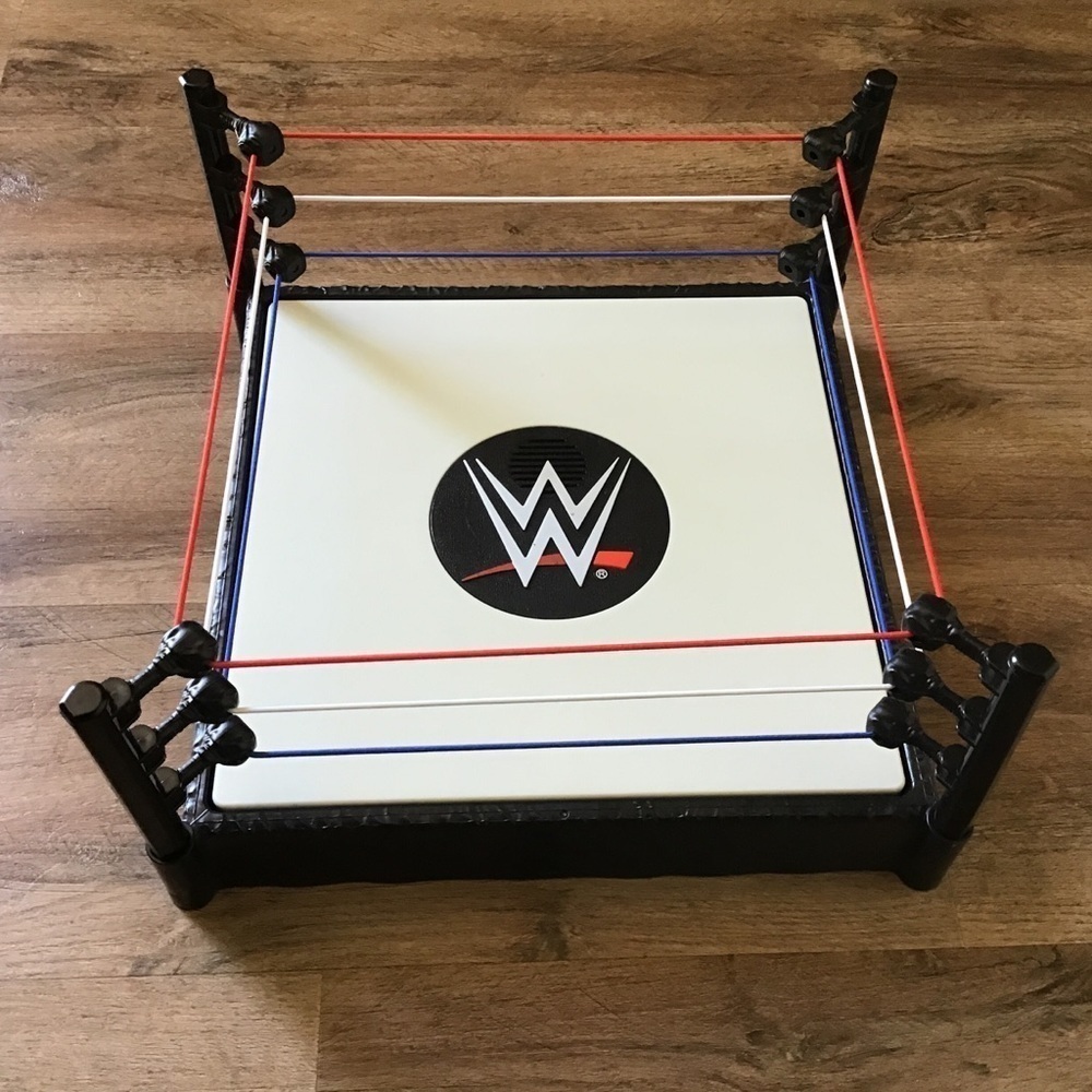 Wwe Mattel Wrestling Ring Electronic Sounds Bells Cheers Action Figures Toy